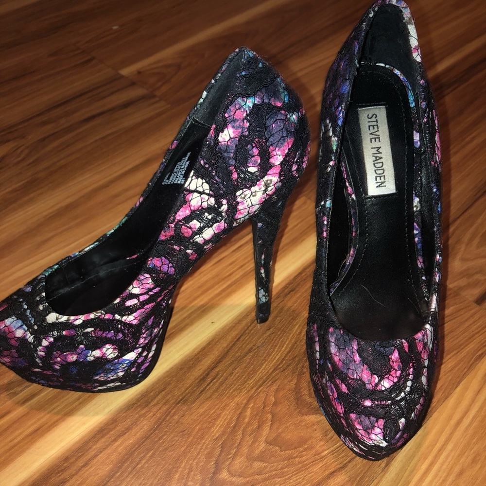 Steve Madden Multicolored Pumps